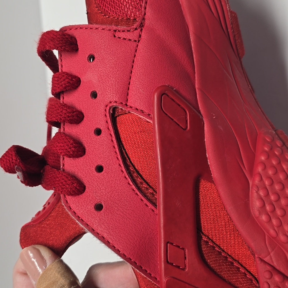 {Nike} Air Huarache in Gym Red - Size 9.5 - Picture 8 of 16